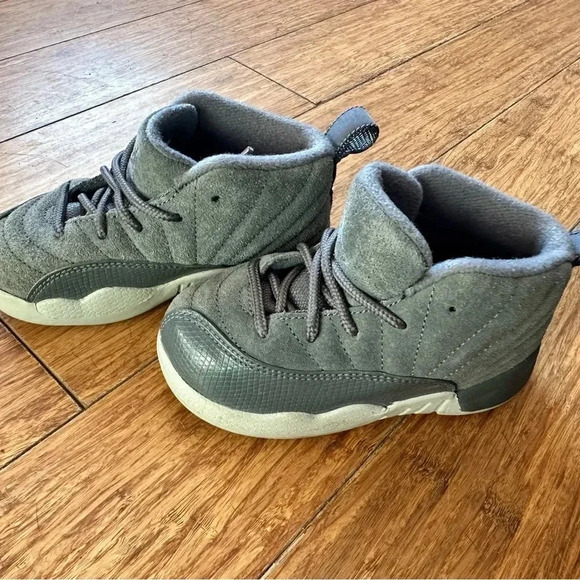NIKE AIR JORDAN 12 RETRO BT DARK GREY/WOLF GREY - Picture 1 of 5